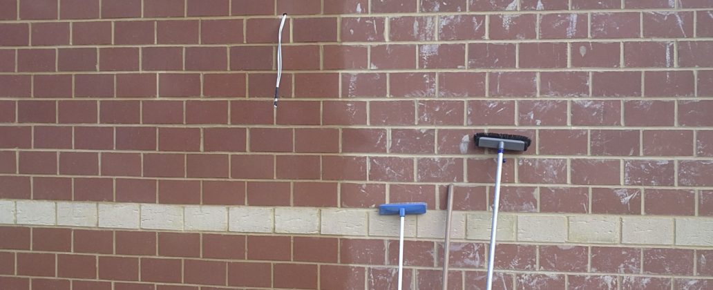Brick-Cleaning