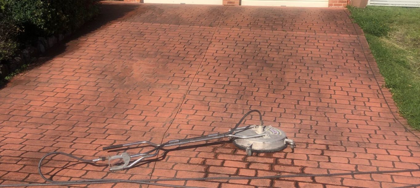 High Pressure Cleaning Before Photo in Perth