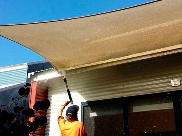 house-washing-roof