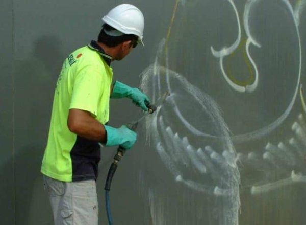 graffiti removal high pressure