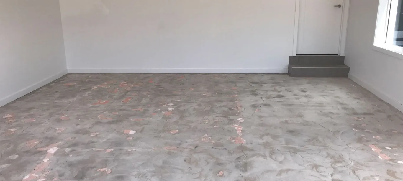 before flake flooring application in garage
